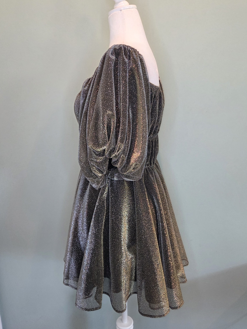 &merci Gold Metallic Puff Sleeve Square Neck Smocked Babydoll Mini Dress Size M - Picture 4 of 10